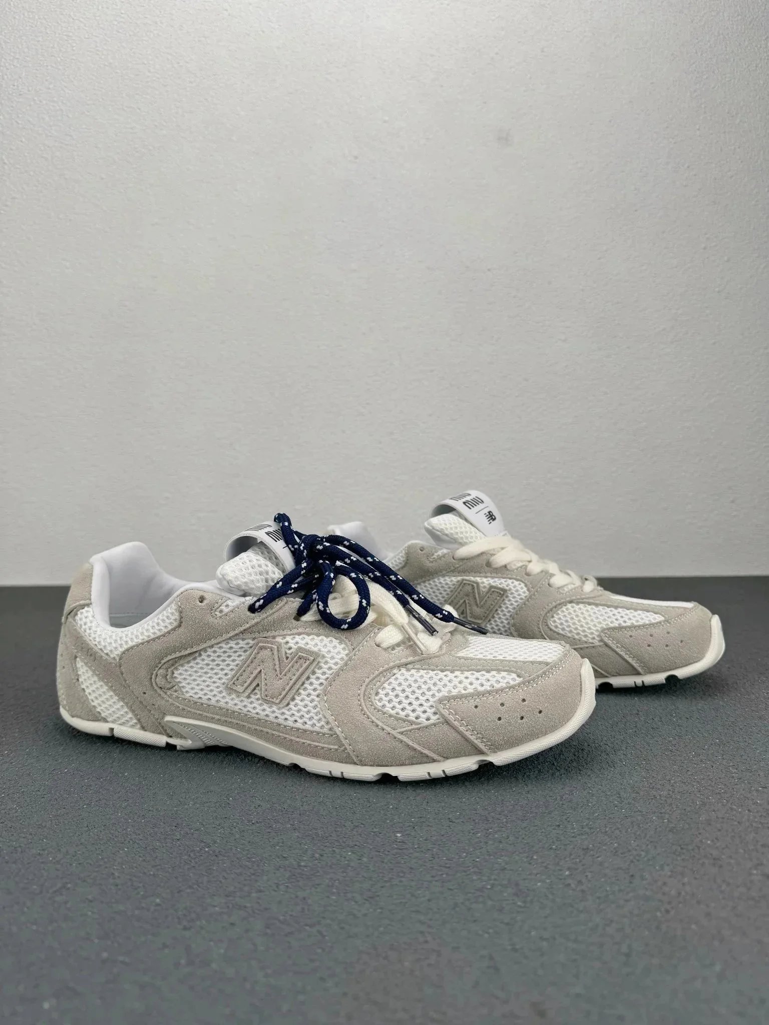 经典百搭休闲运动鞋 12