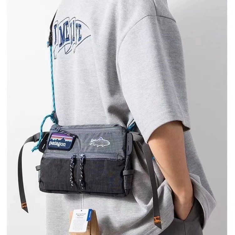 Digital Pionker Mesh Crossbody Bag Black - 3