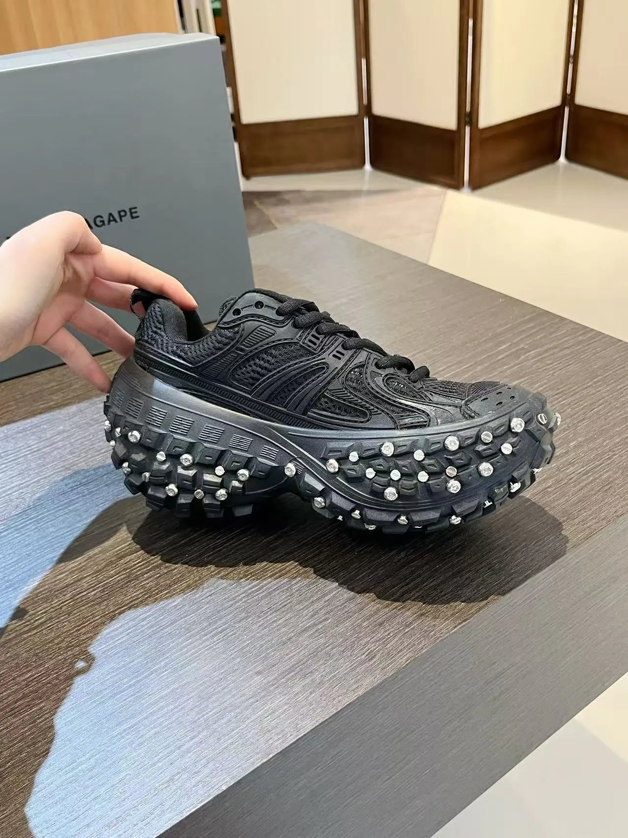 Vintage Casual Platform Sneakers — JL11 product photo 4