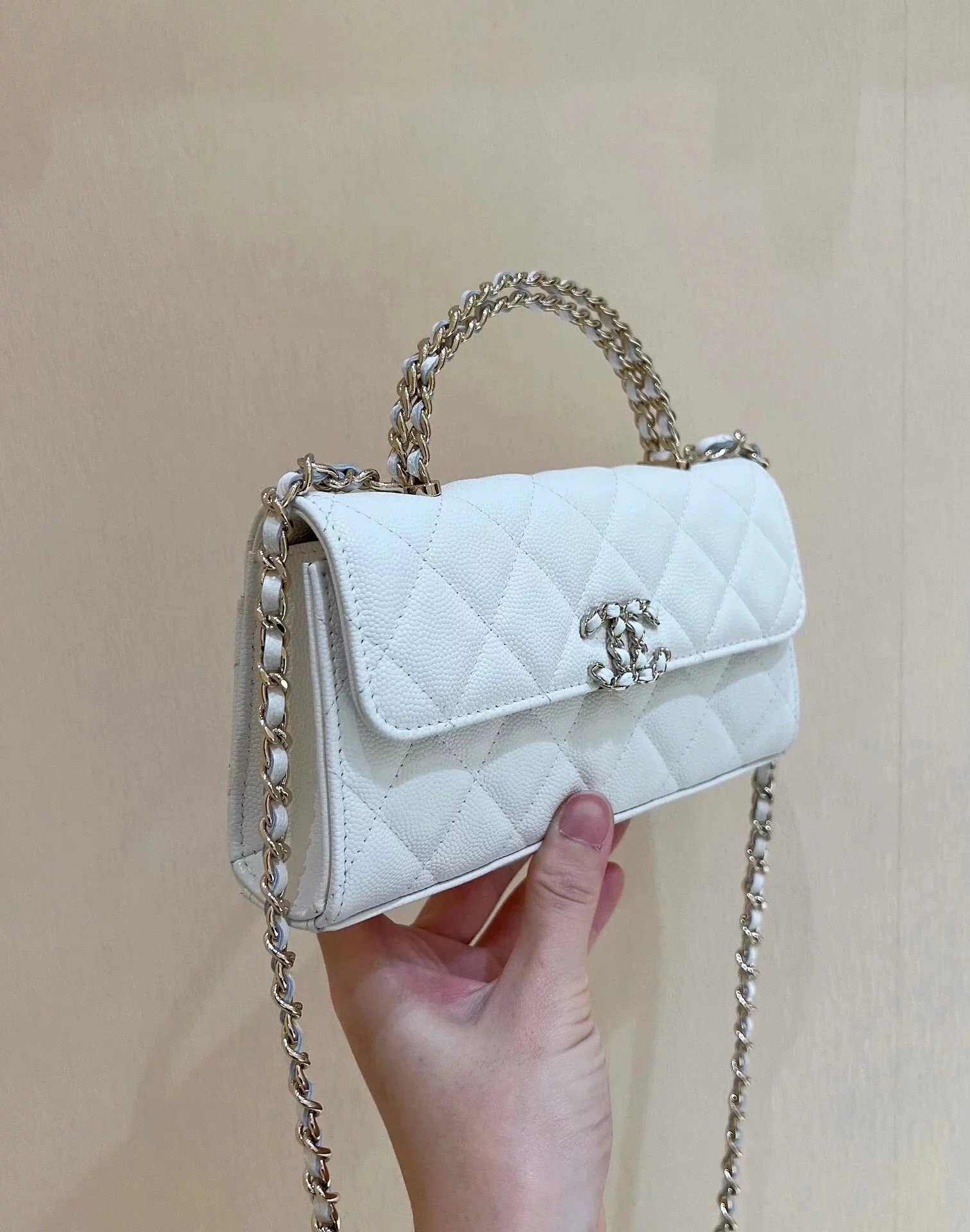 CHANEL 2023 Kelly woc bag