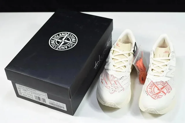 Stone Island Sneakers New Balance FuelCell RC Elite v2 collaboration product detail image 2