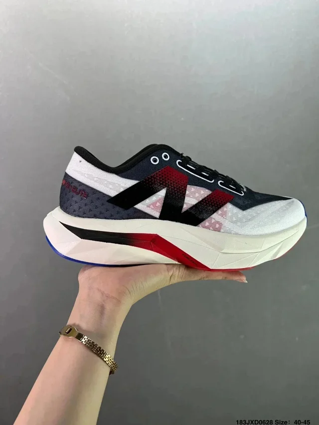 New Balance Sneakers FuelCell Elite product detail image 7