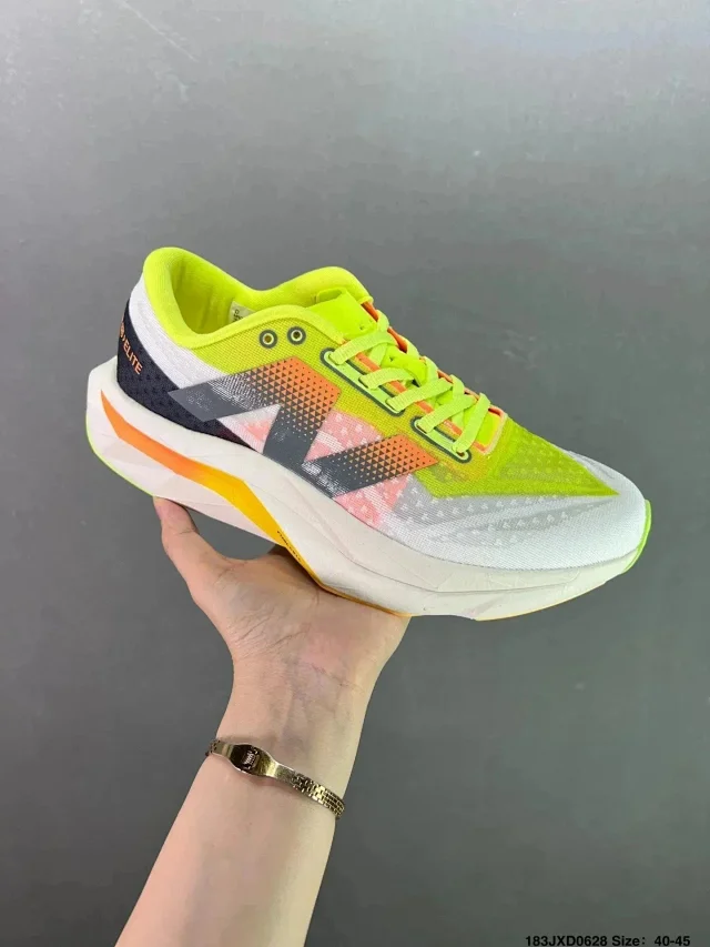 New Balance Sneakers FuelCell Elite product detail image 8