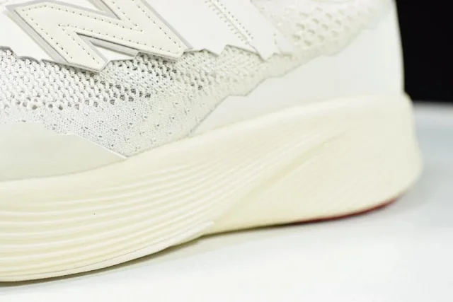 Stone Island Sneakers New Balance FuelCell RC Elite v2 collaboration product detail image 10