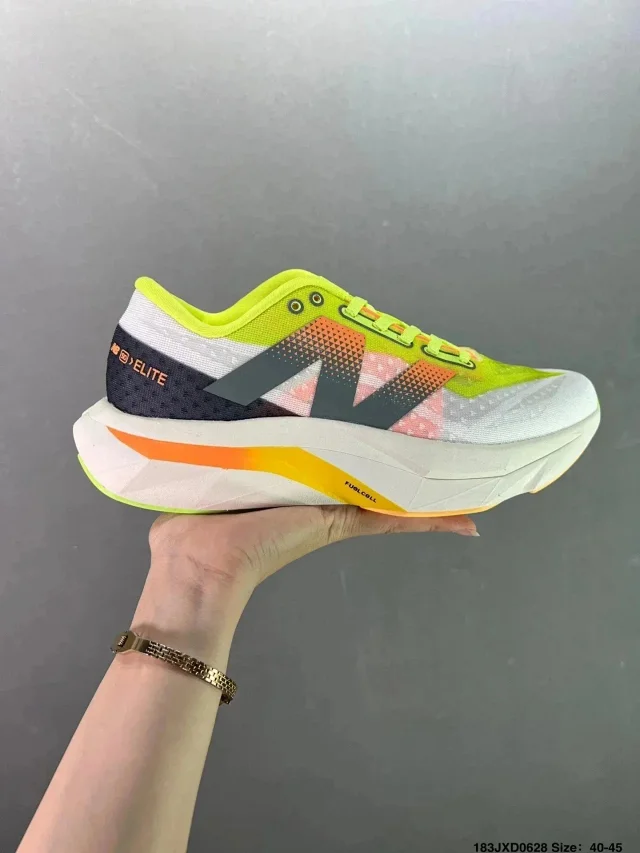 New Balance Sneakers FuelCell Elite product detail image 6