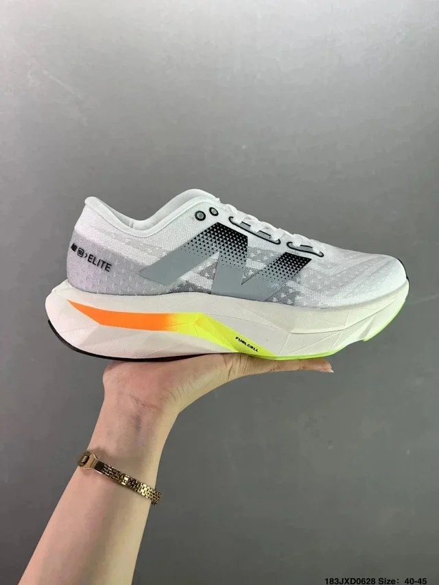 New Balance Sneakers FuelCell Elite product detail image 3