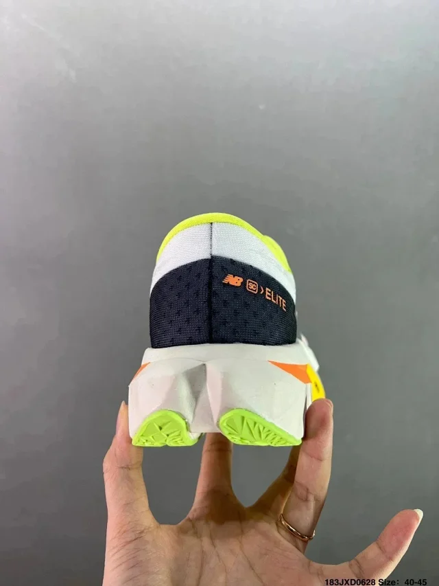 New Balance Sneakers FuelCell Elite product detail image 10