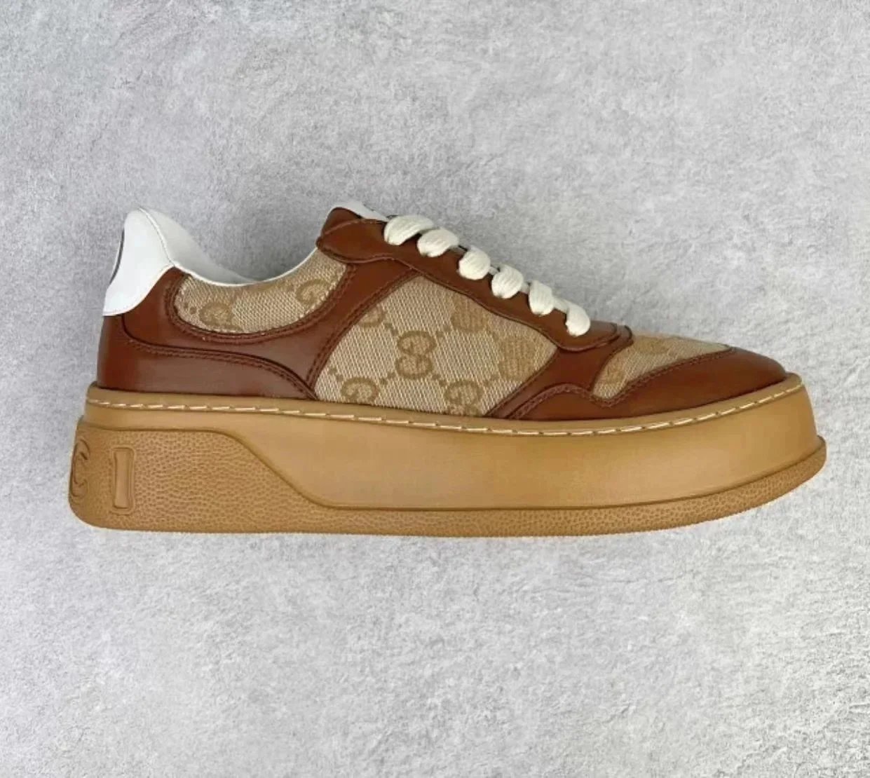 Biscuit shoes brown