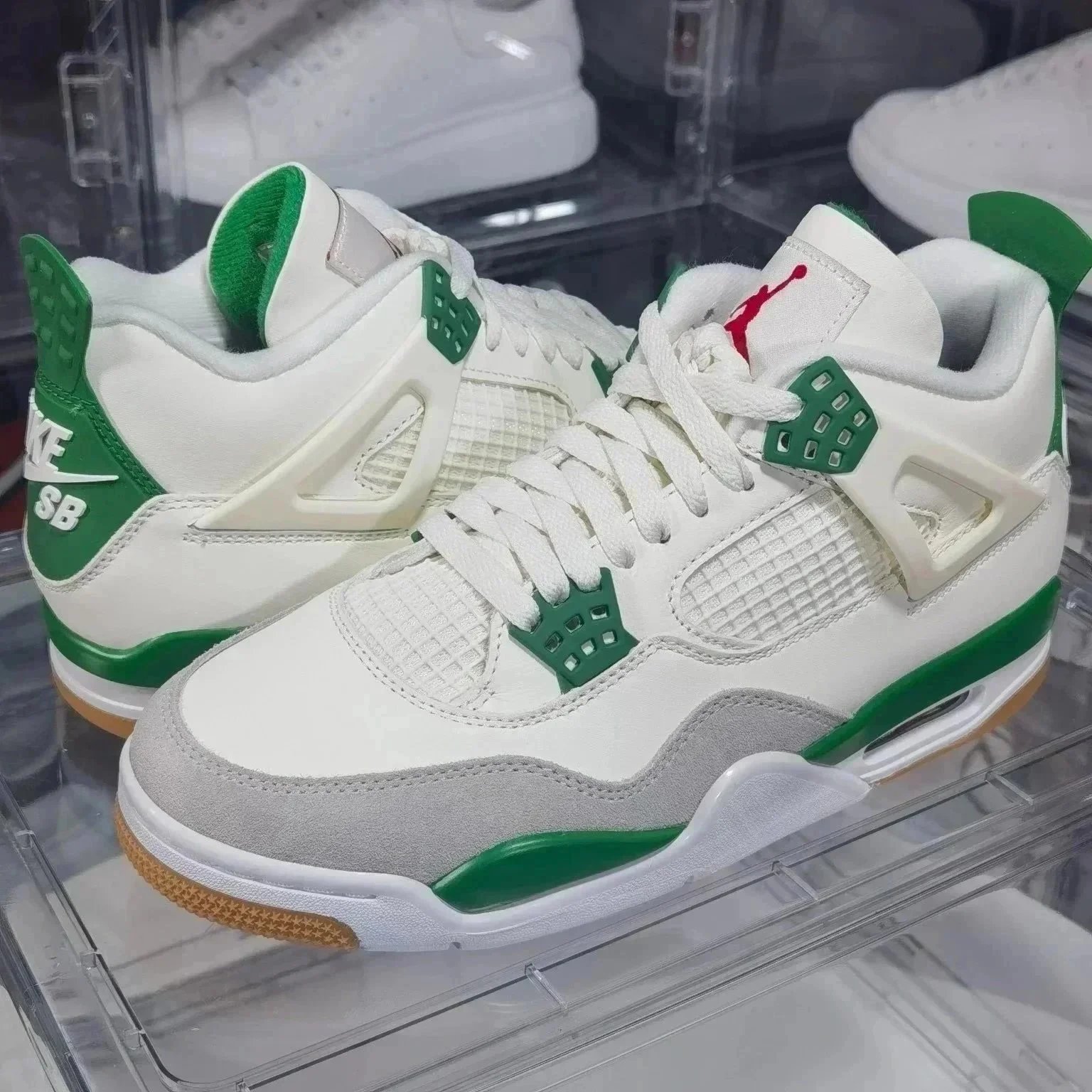 light green