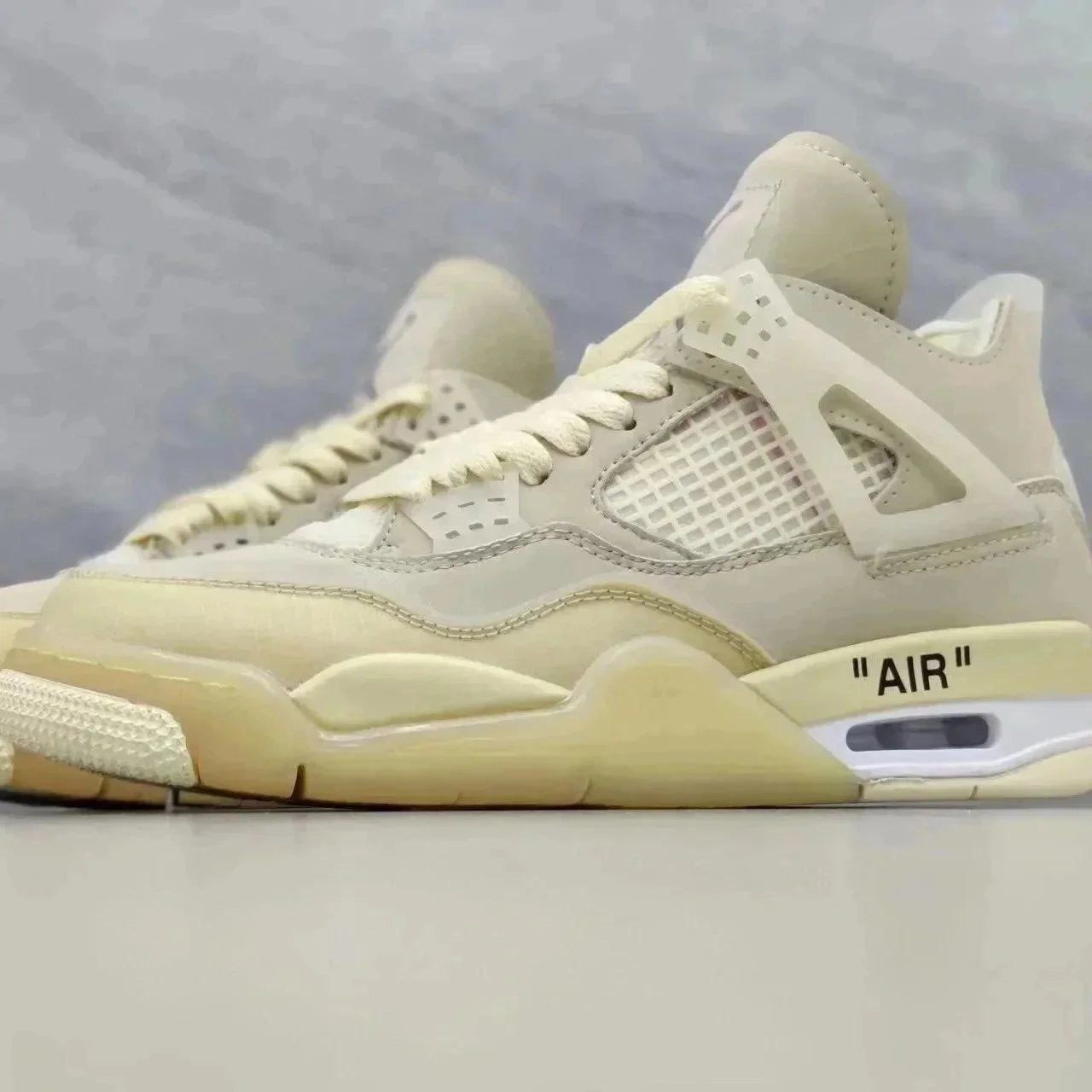 beige