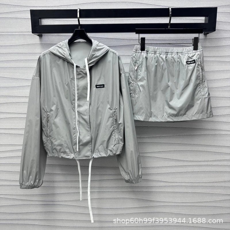 Grey Hooded Windbreaker Light Grey Casual Jacket