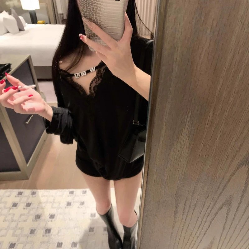 Black Lace V-Neck Long Sleeve Dress