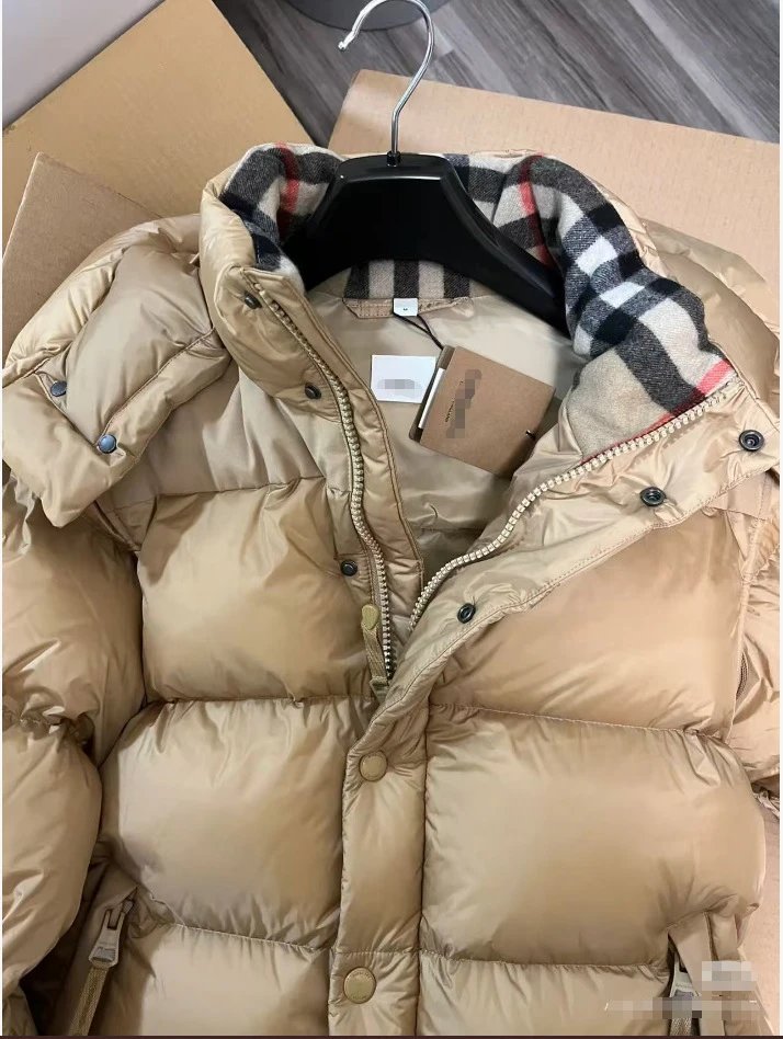 Khaki hat plaid red