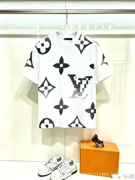 Louis Vuitton Monogram Print White T-Shirt - 1