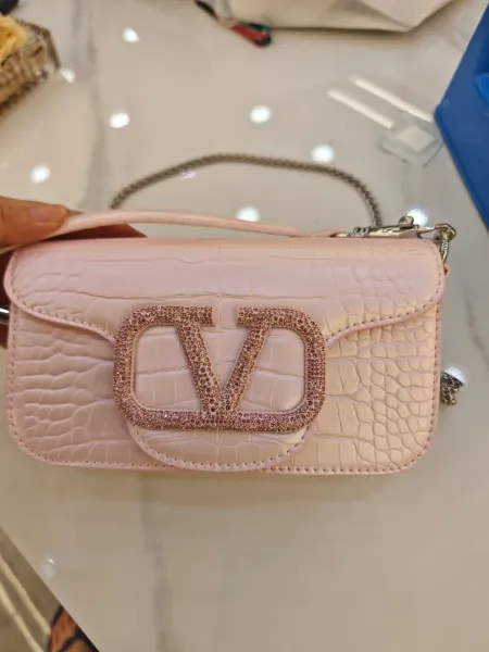 Valentino Garavani VLogo Small Chain Bag Black - 10