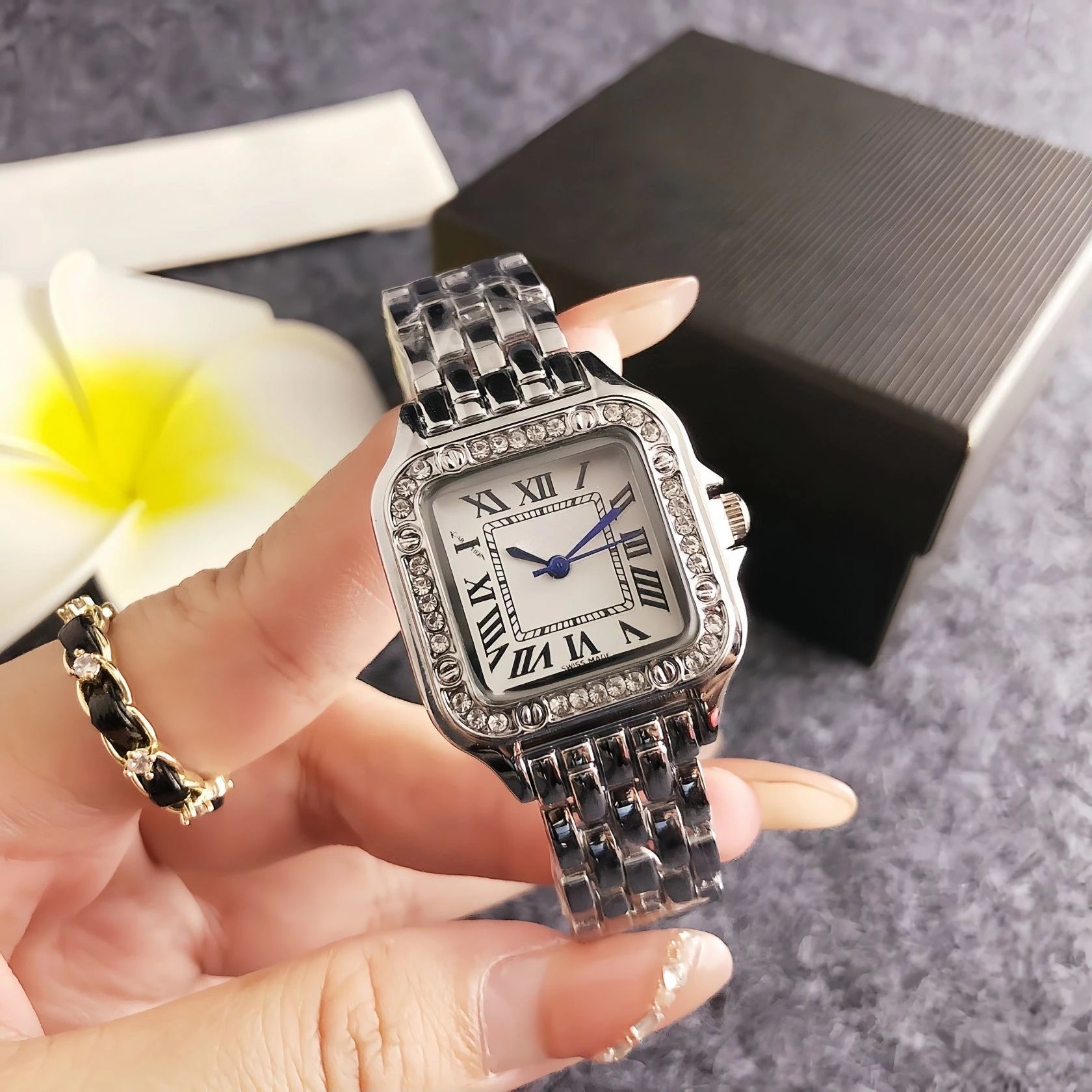 Design Square Dial Crystal-Embellished Gold Watch Watches - 7