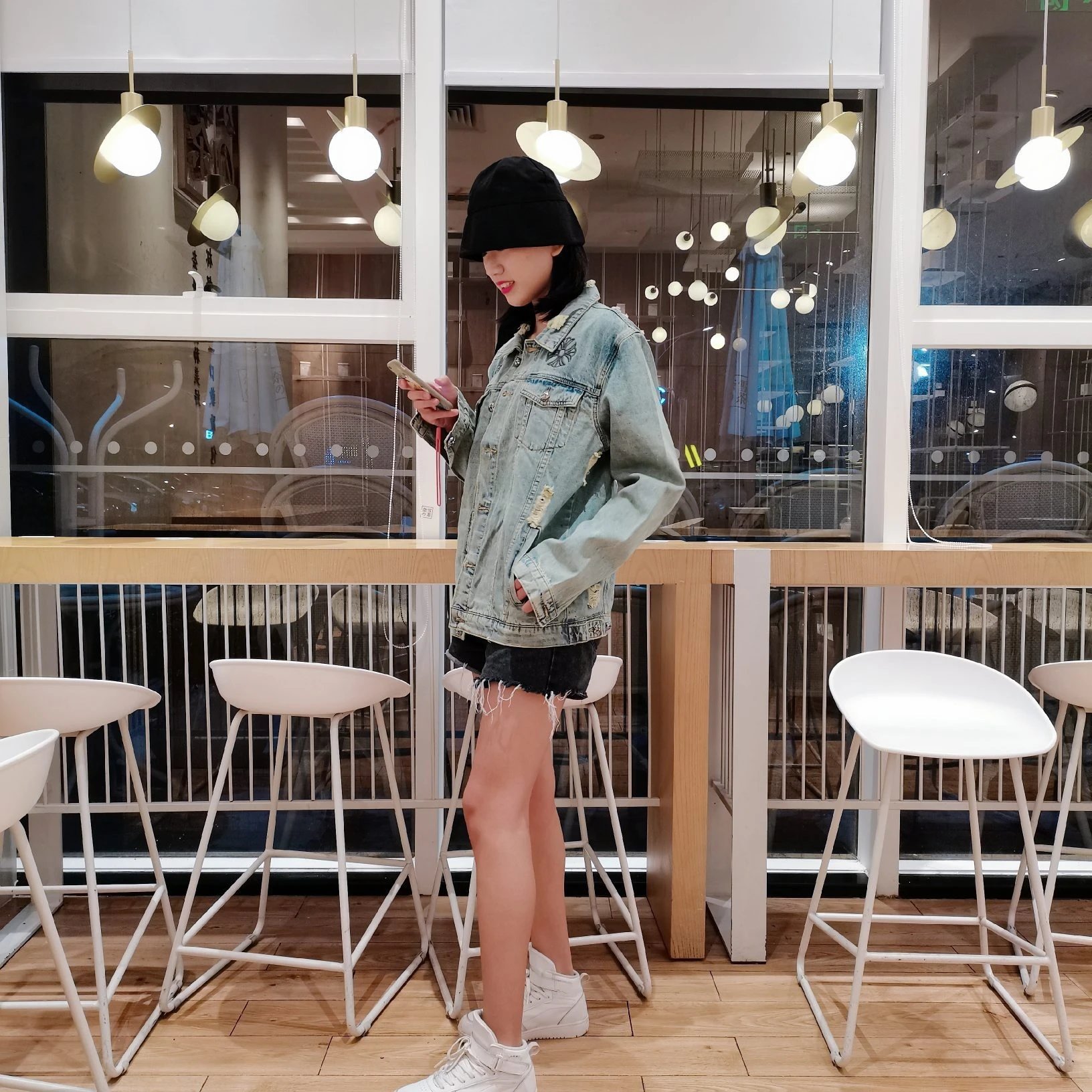 Design Embossed Cross Sweater Green - 11