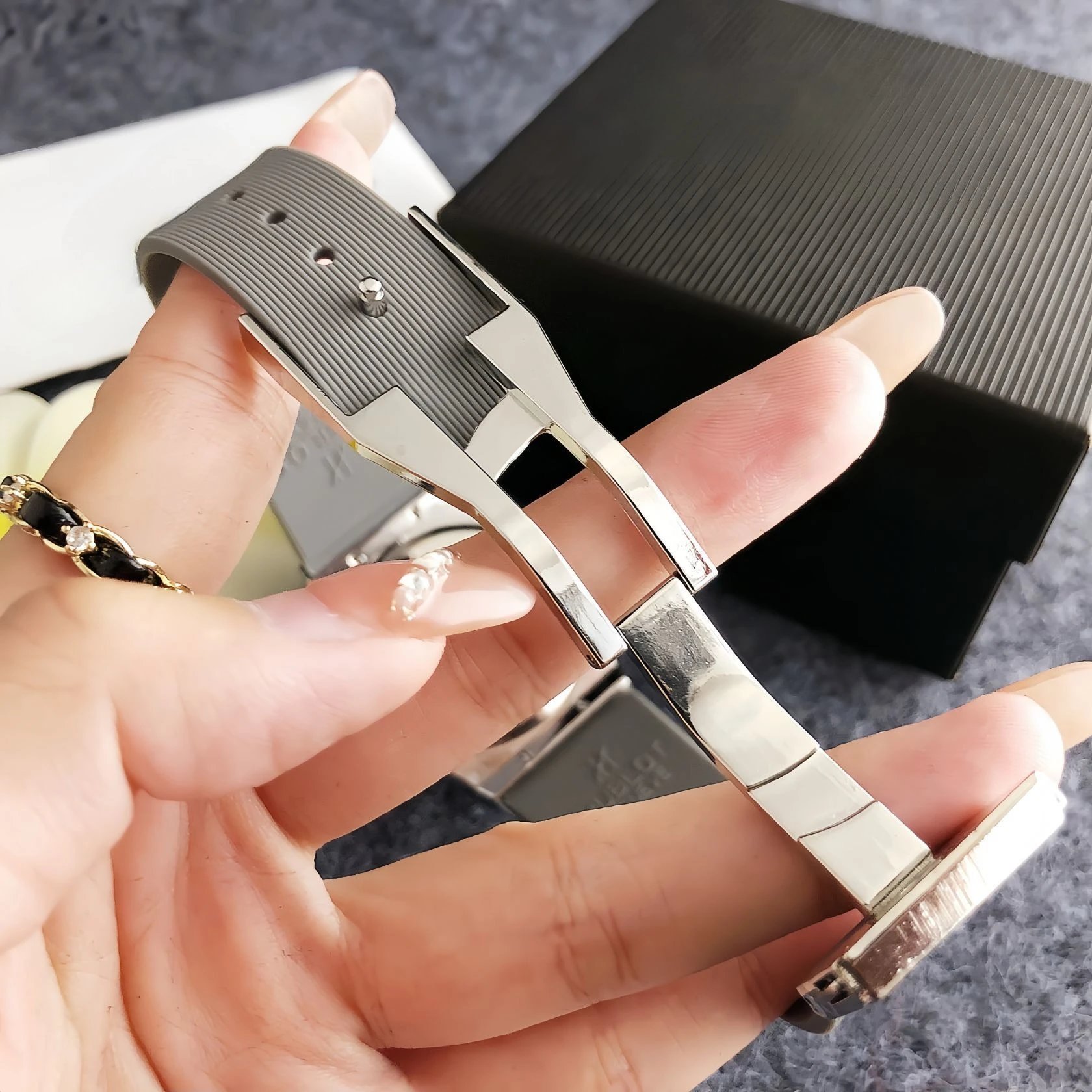 Hublot Classic Fusion Automatic Silver Dial with Baguette-Cut Crystal Bezel Watch Watches - 15