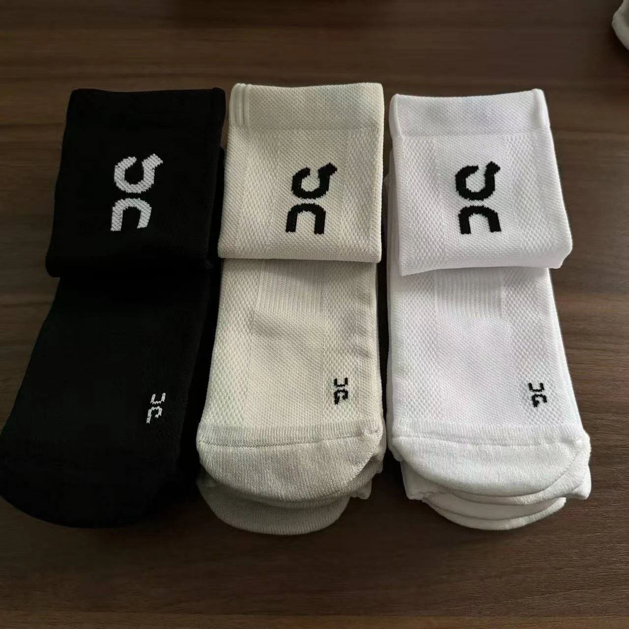On Core Run Sock High 2P White Socks - 2