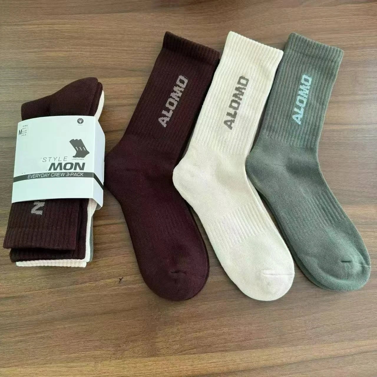Design ALOMO Logo Crew Socks Black Socks - 3