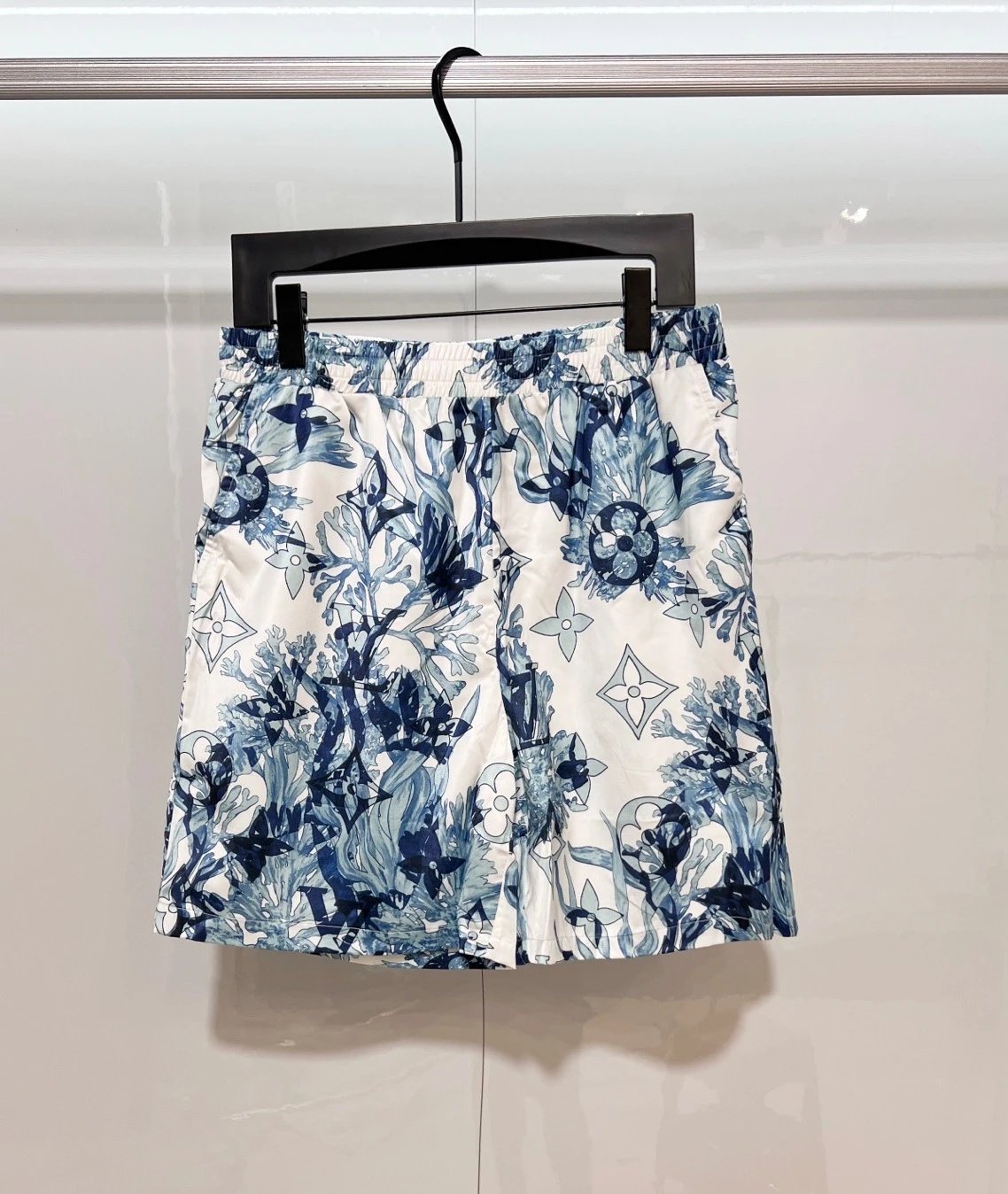 Prada Logo-Print Drawstring Shorts Black - 13