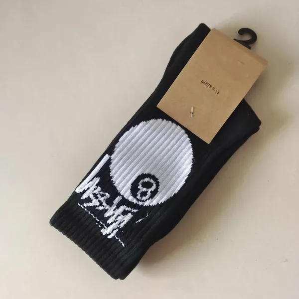 Design 8-Ball Skull Socks Black - 1