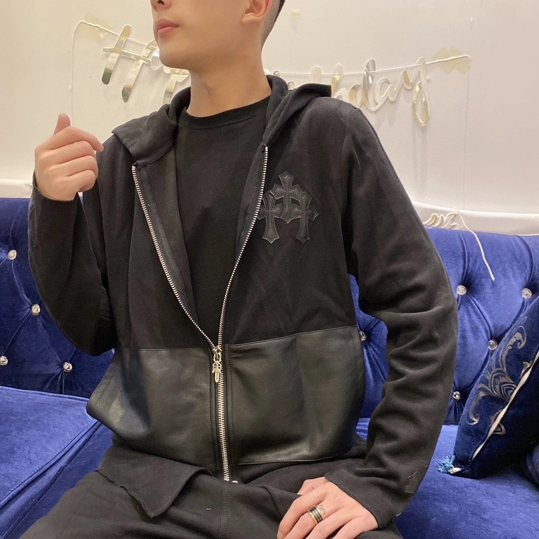 Design Embossed Cross Sweater Green - 23