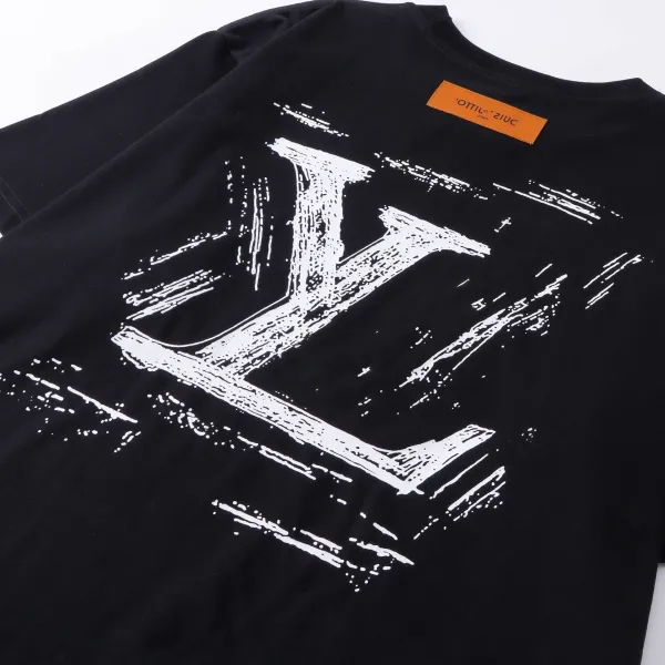 Louis Vuitton Distressed Logo T-Shirt Black - 11