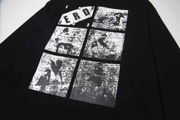 Design e.r.d Proper Homemaking Long Sleeve T-Shirt Black T-Shirts - 25