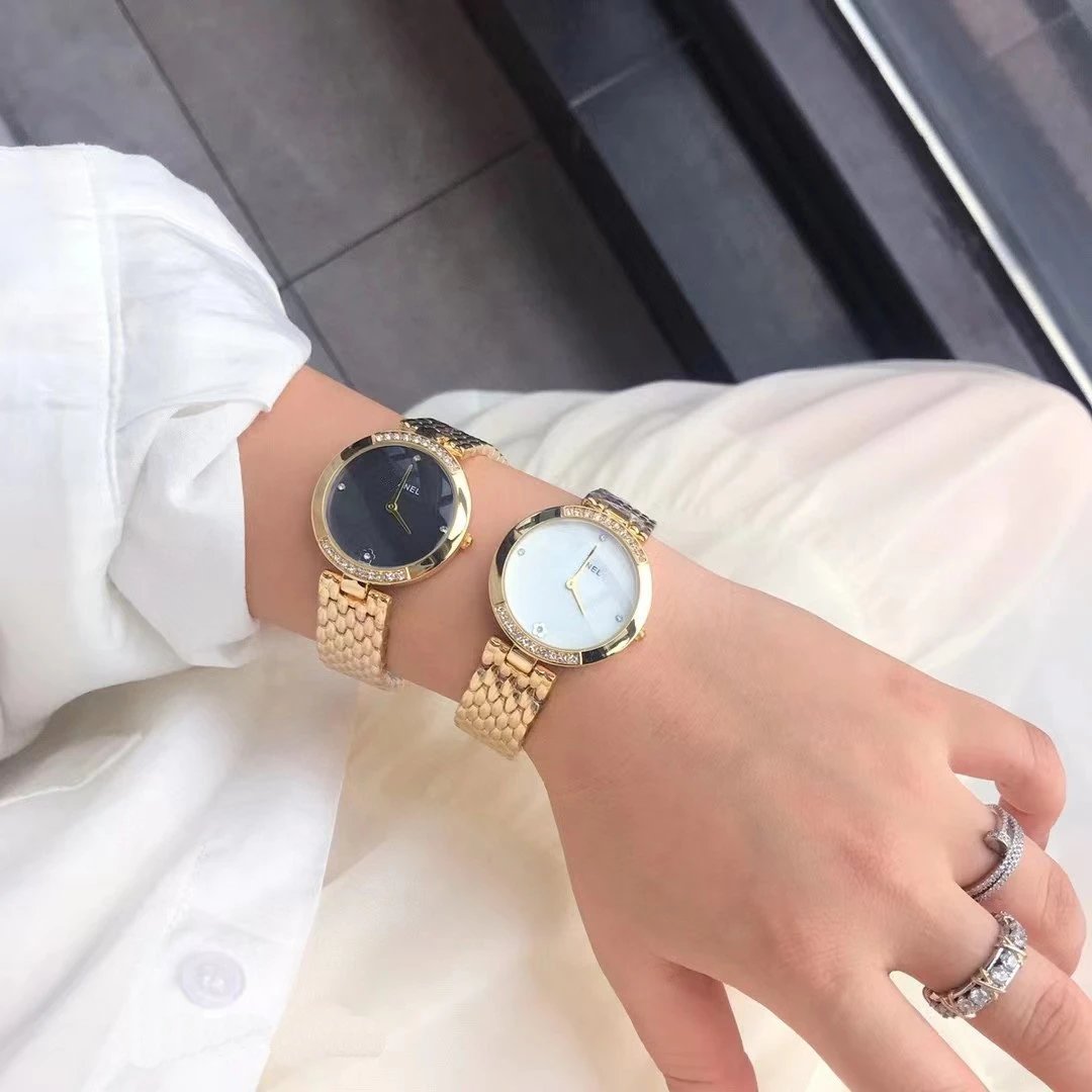 Design Silver Mesh Bracelet Watch with Mother-of-Pearl Dial and Crystal Bezel Watches - 4