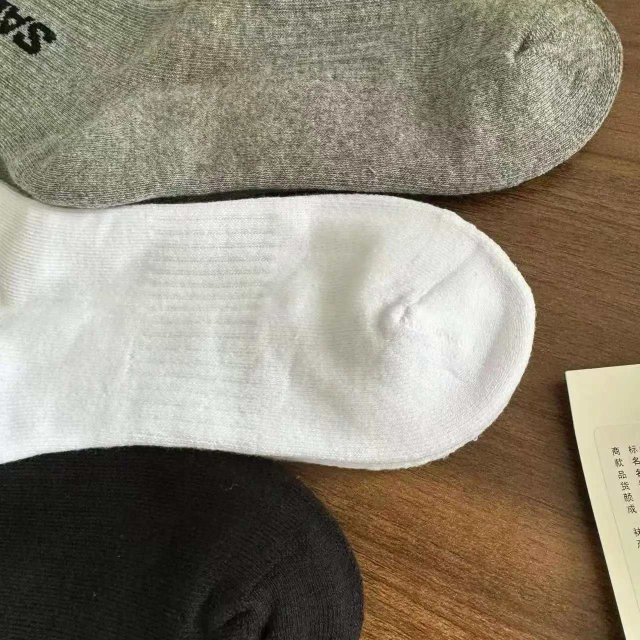 Design ALOMO Logo Crew Socks Black Socks - 4