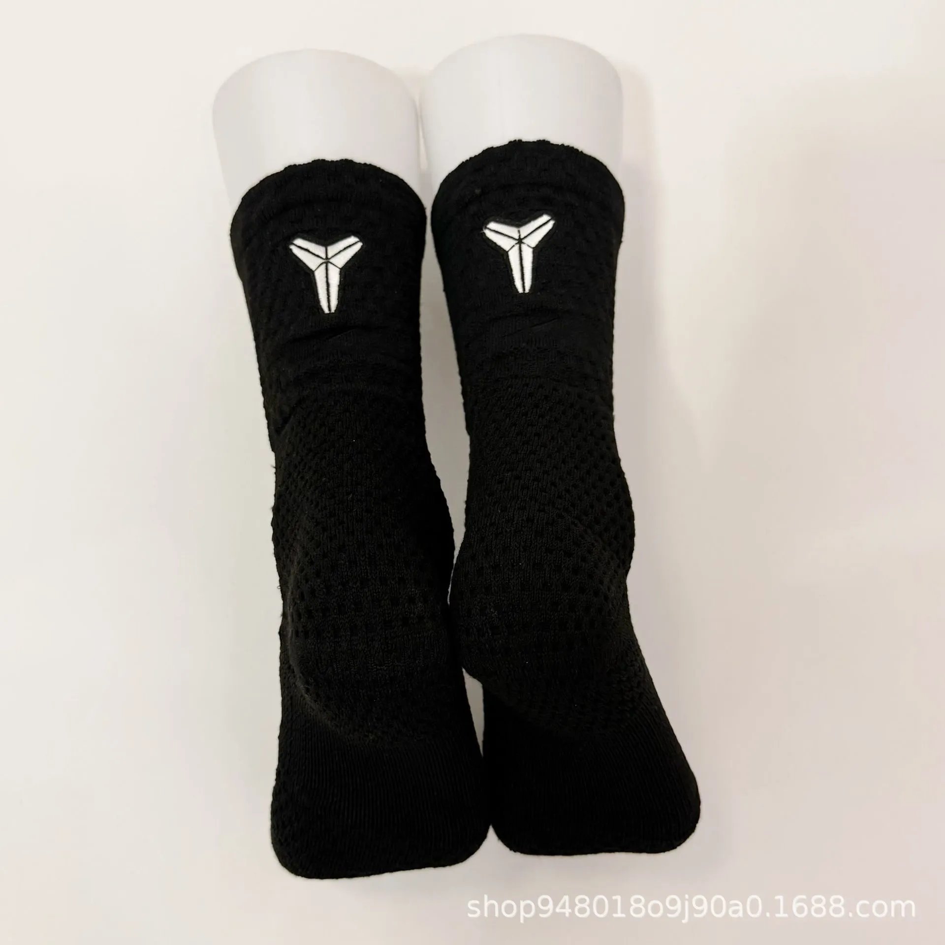 Design Kobe Bryant Logo Socks Black Performance Crew Socks - 10
