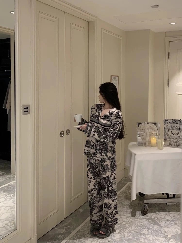 Dior Toile de Jouy Print Sleepwear Set White / Black - 9