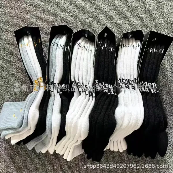 Design Ankle Socks with Abstract Black Print White Socks - 3