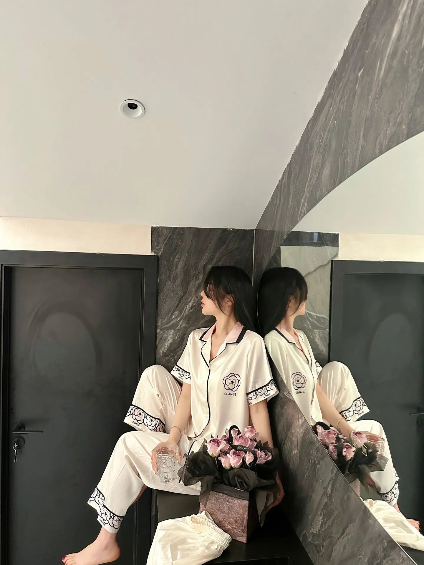 Design CHANGE Floral Embroidered Satin Pajama Set Ivory Sleepwear - 8
