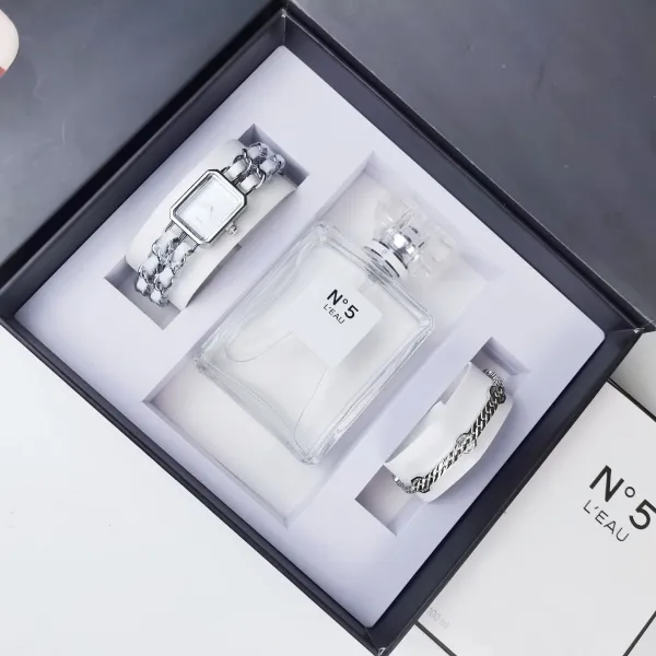 Chanel N°5 L'Eau Perfume Set with Chain Watch and Bracelet - 1