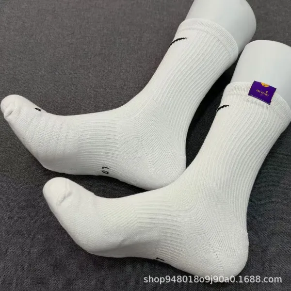 Design ORDA Michael White Crew Socks with Yellow Detail Socks - 19
