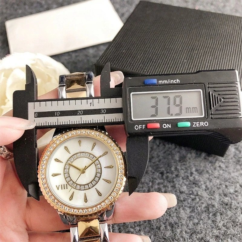 Design Luxury Crystal-Embellished White Dial Gold-Tone Watch Watches - 11