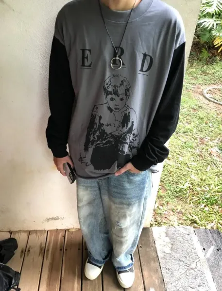 Design e.r.d Proper Homemaking Long Sleeve T-Shirt Black T-Shirts - 33