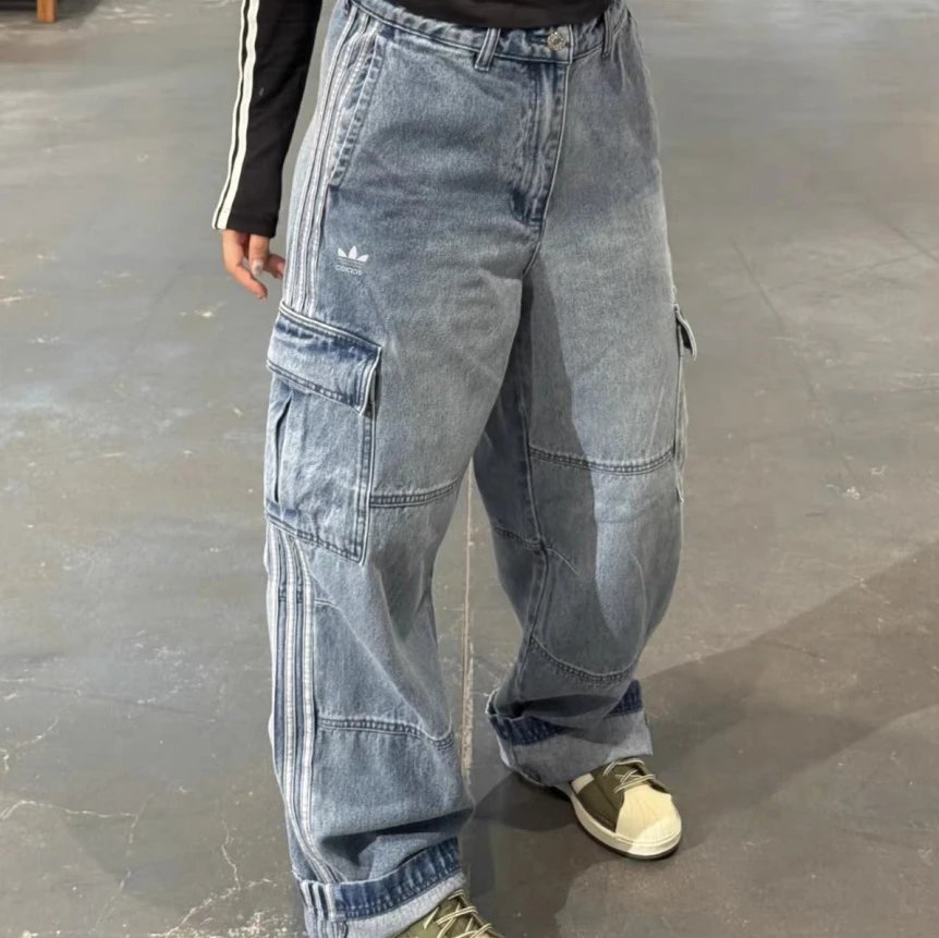 Design Cargo Jeans Light Wash Wide Leg with Stripe Detail Jeans - 6