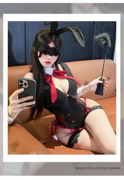 Design Bunny Costume Set Black + Red Lingerie Ensemble with Feather Whip Underwear - 14