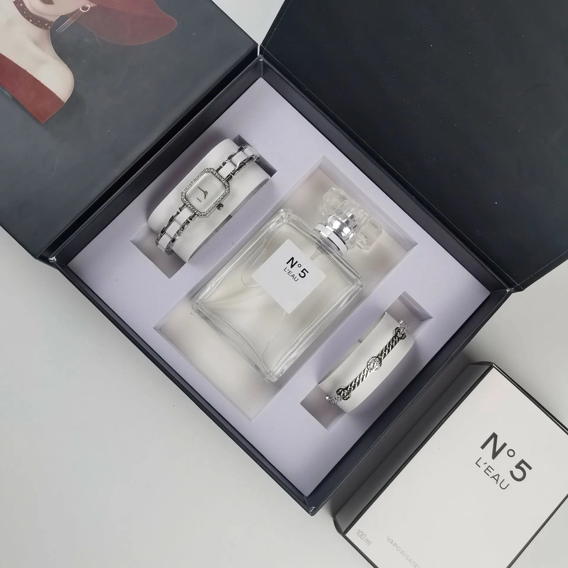Chanel N°5 L'Eau Perfume Set with Silver-Tone Watch and Bracelet - 14