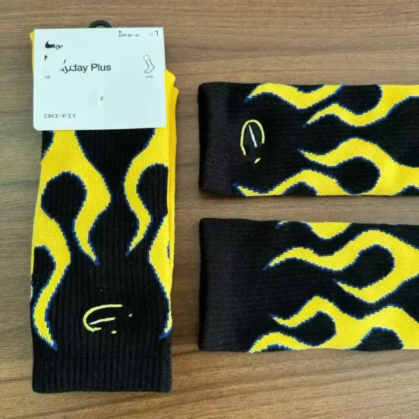 Nike Pliay Plus Flame Print Crew Socks Multicolor - 8