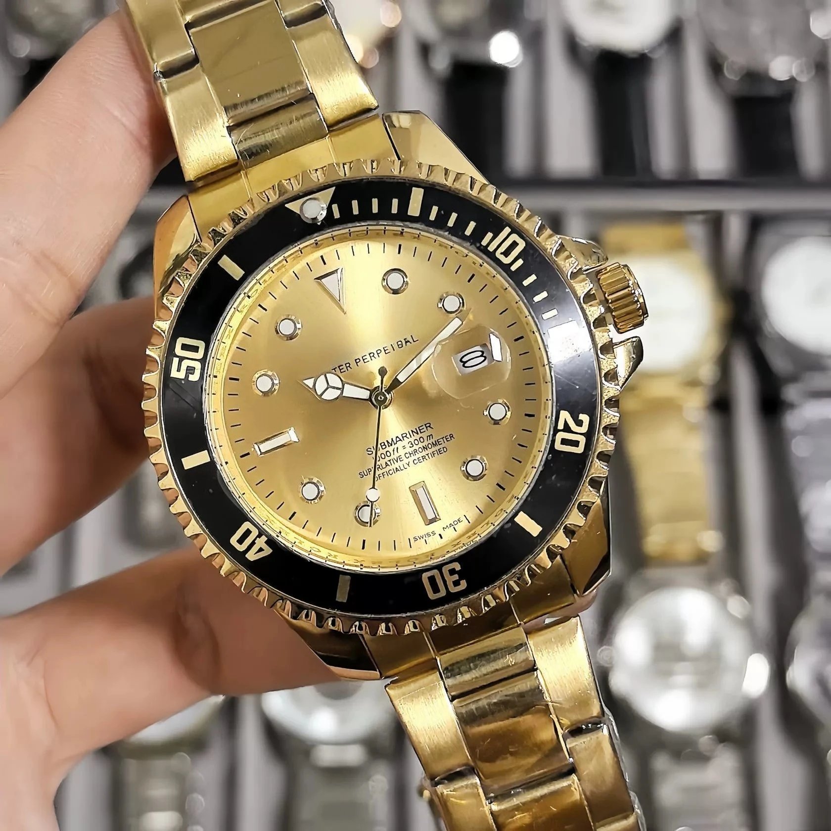 Rolex Submariner Gold Dial Black Bezel Mechanical Watch Watches - 3