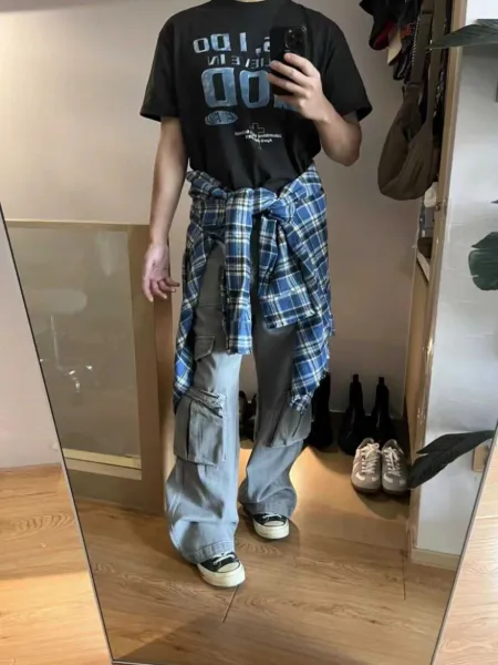 Design EIRID Graphic Print T-Shirt Blue - 18