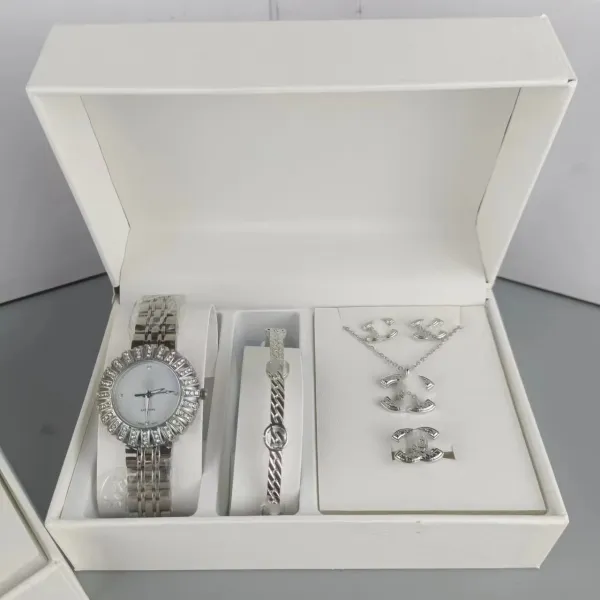 Design Chanel-Inspired CC Logo Jewelry Set Silver Tone Watch and Accessories - 6