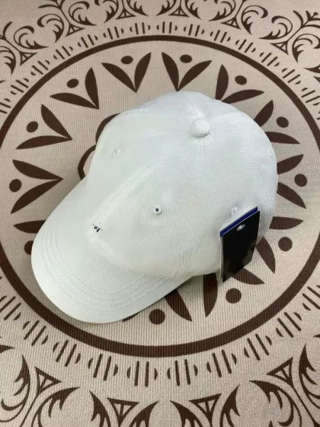 Design Classic Six-Panel Baseball Cap White - 1