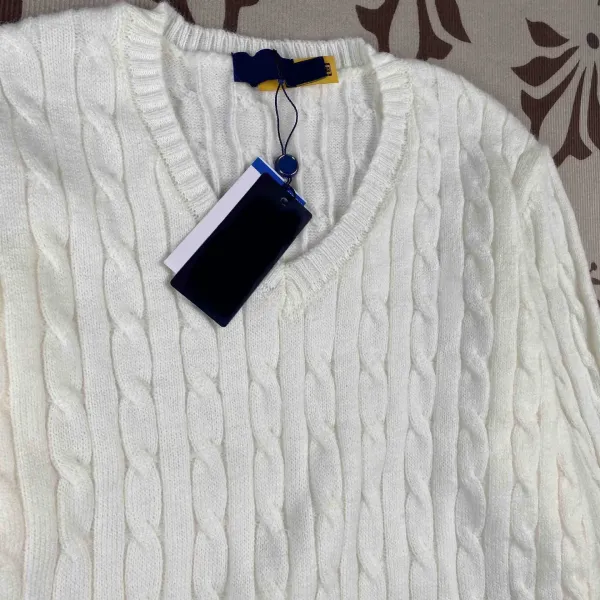 Design Cable Knit V-Neck Sweater White - 9