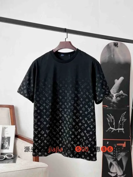Louis Vuitton Monogram Gradient Print T-Shirt Black - 1