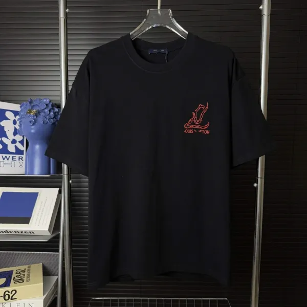 Louis Vuitton LV Logo Print Black T-Shirt - 1